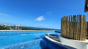 Udendørs pool