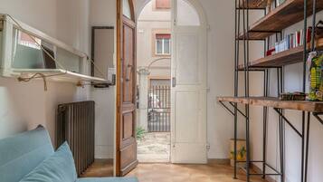 Micro-ondes, four, lave-vaisselle