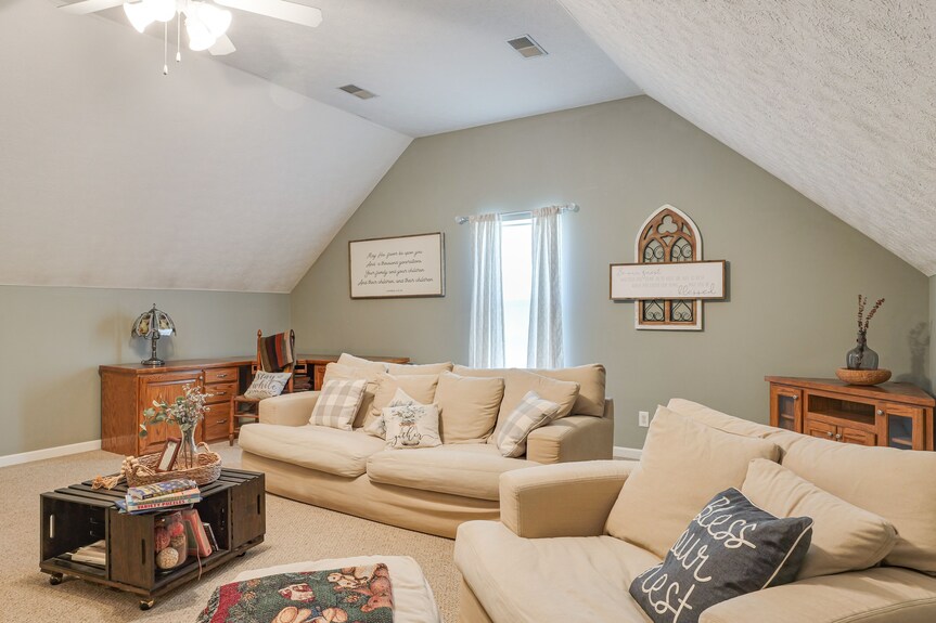 Spacious Lebanon Home W/ Pool: 6 Mi To Downtown! - Lebanon, TN