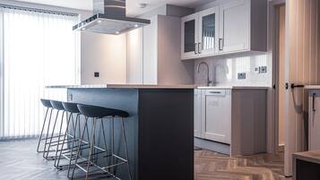 Fridge, microwave, oven, dishwasher