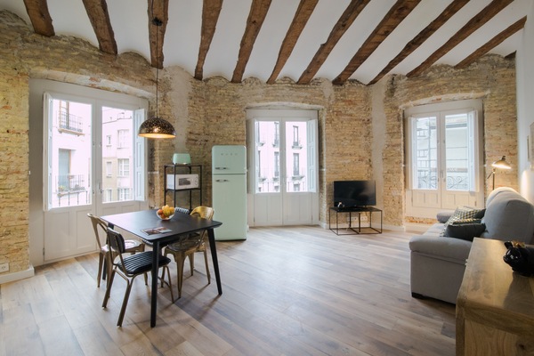 15692060-7d2b-45ee-85e3-5d45904ee041