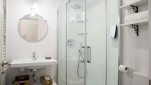 Bathroom - PPRINCIPAL B - P B - APARTAMENTOS ALMADA - Plaza del Pilar (Zaragoza)