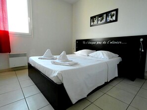 2 bedrooms, free WiFi, bed sheets