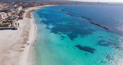 Beautiful private villa for 12 guests with WIFI, A/C and TV