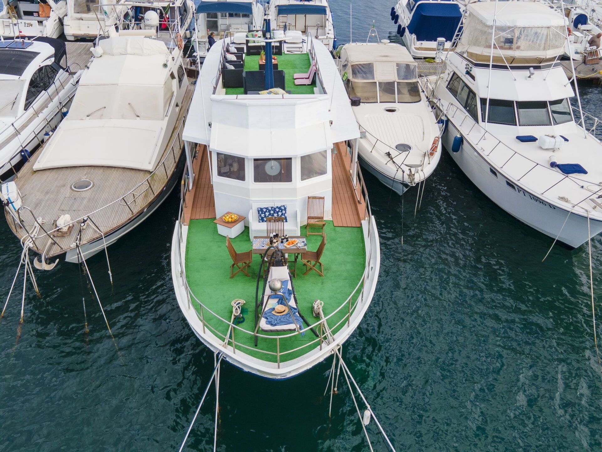 Boat, Vehicle, Watercraft, Water, Naval Architecture, Boats And Boating--Equipment And Supplies, Mode Of Transport, Body Of Water, Dock