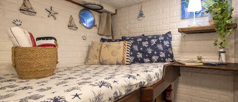 3 室のベッドルーム、WiFi (無料)