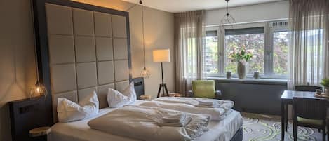 11 bedrooms, free WiFi, bed sheets