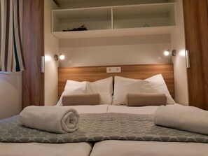 3 makuuhuonetta, ilmainen Wi-Fi, vuodevaatteet