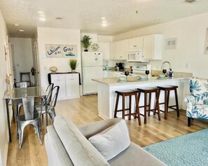 Living area - Surfside Serenity at Bidawee PCB (Panama City Beach)