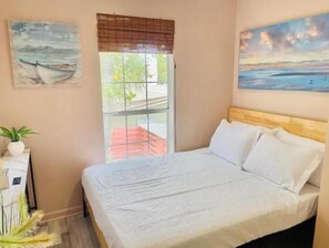 3 soverom, strykejern/-brett, wi-fi og sengetøy