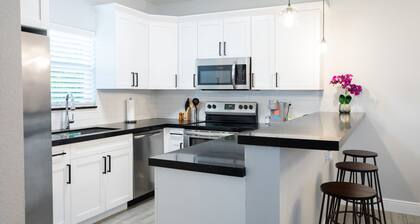 Modern and charming duplex house in Fort Lauderdale