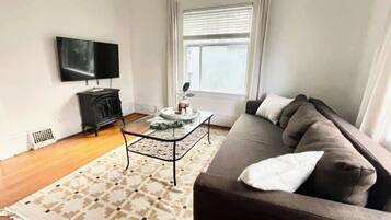 TV, fireplace, offices