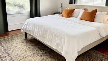 1 quarto, escrivaninha, ferros/tábuas de passar roupa, Wi-Fi