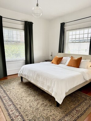 1 bedroom, desk, iron/ironing board, WiFi