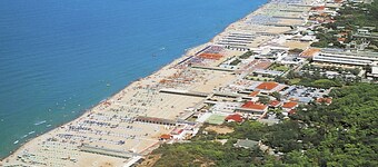 Wonderful private villa for 6 people with WIFI, hot tub, A/C, TV, terrace and pets allowed