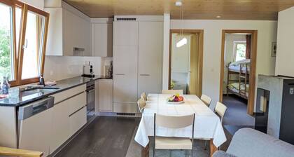 Bel appartement pour 6 personnes avec WIFI, TV, patio et vue panoramique