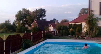 Casa de vacaciones privada con WIFI, piscina privada, TV, terraza, vista panorámica, aparcamiento