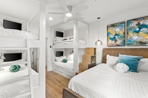 4 bedrooms, desk, iron/ironing board, travel cot - Luxurious Beachfront Oasis w/ Private Pool & Elevator (Bolivar Peninsula)