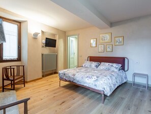 3 chambres, accès au Wi-Fi (inclus)