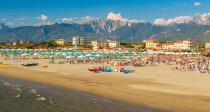Wunderbares alleinstehendes Ferienhaus mit W-LAN, Klimaanlage, TV, Innenhof und Haustiere erlaubt
