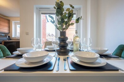 Ariel Wharf by Tŷ SA