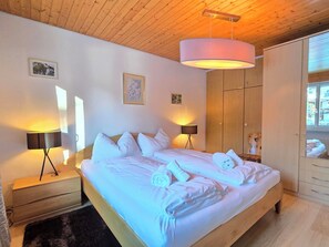 1 bedroom, travel crib, free WiFi, bed sheets