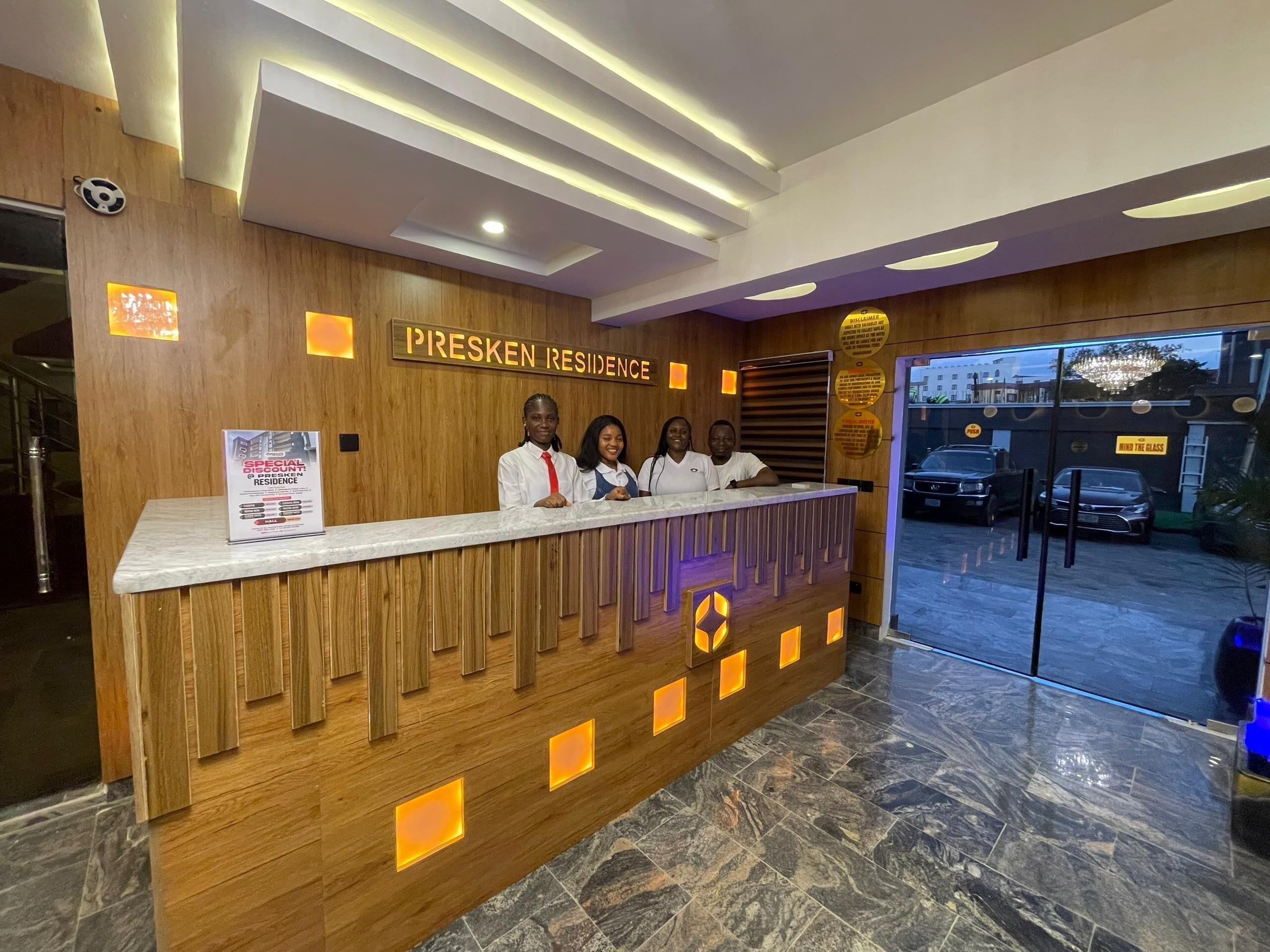 Fachada de la propiedad