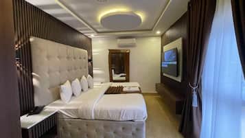 1 bedroom, free WiFi, bed sheets