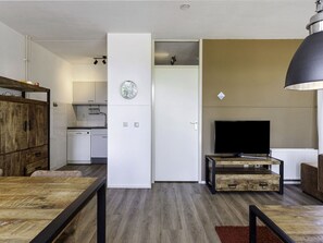 Interior - Stunning  villa for 6 people with WIFI, pool, TV, terrace and pets allowed (Vlagtwedde)