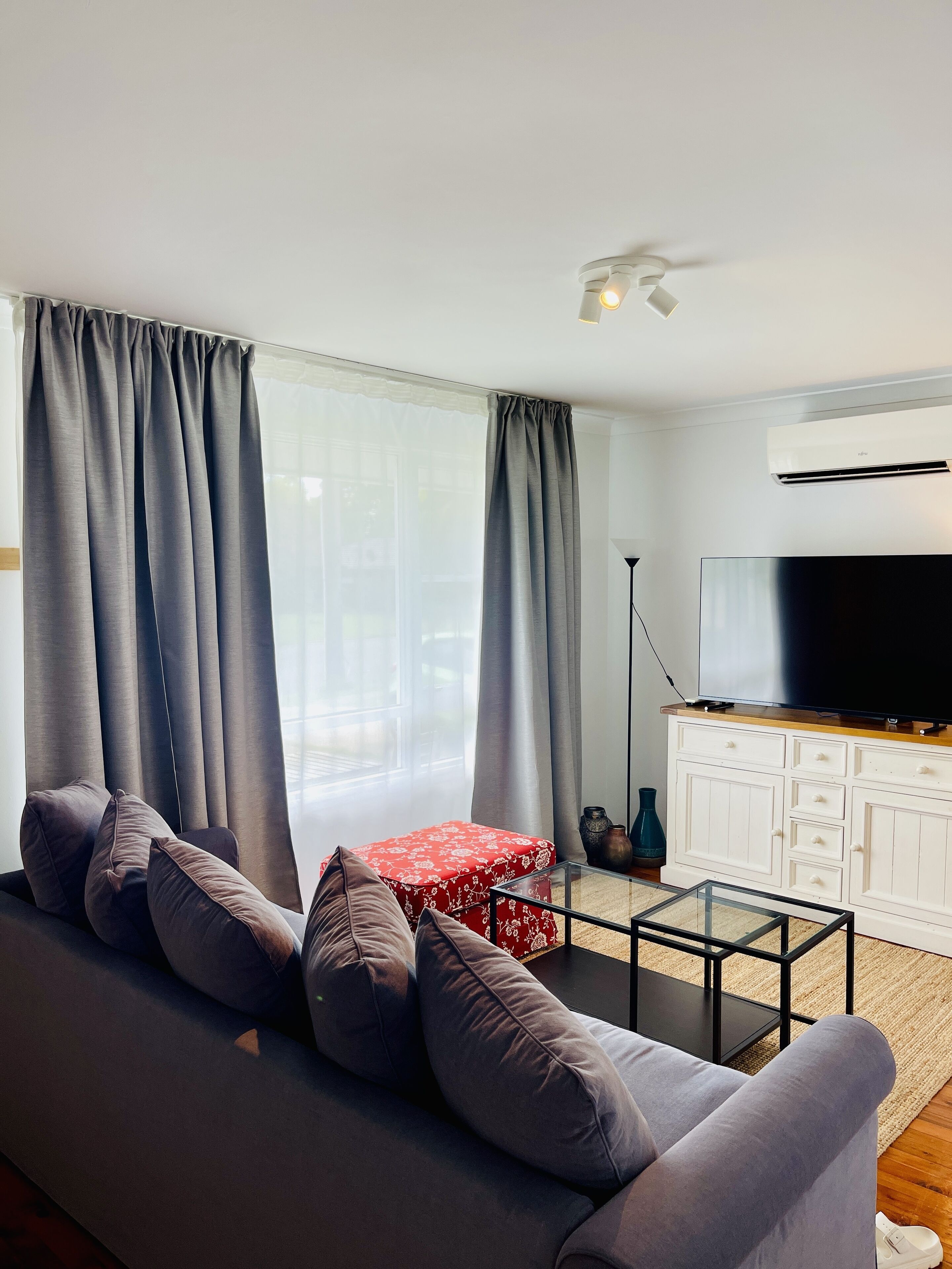 Sunshine Retreat Modern 3br Haven - Saint Marys
