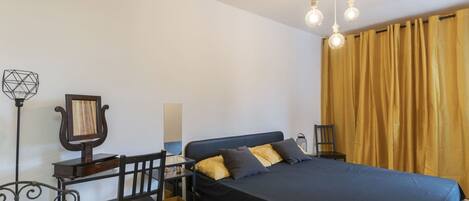 1 makuuhuone, silitysrauta/-lauta, ilmainen Wi-Fi