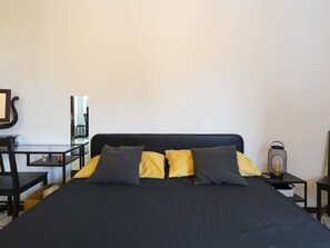 1 bedroom, iron/ironing board, free WiFi - Nice apartment for 5 people with A/C, WIFI, patio and panoramic view (Imperia)