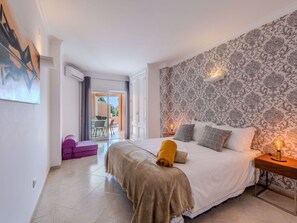 2 soverom, strykejern/-brett, reiseseng for barn og wi-fi (inkludert)