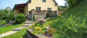 Beautiful private villa for 12 people with private pool, WIFI, terrace, pets allowed and parking