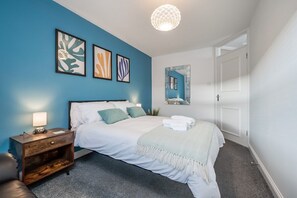 2 chambres, bureau, fer et planche à repasser, Wi-Fi gratuit