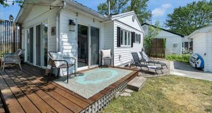 Erie Cove with Sauna (sleeps 7)