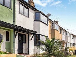 Exterior detail - 4 bedroom accommodation in Margate (Margate)