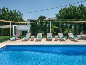 Pool - Beautiful private villa for 10 guests with WIFI, A/C, private pool, TV and terrace (Albufeira)