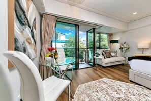 صورة غير مصنفة، 4 من 25، زرّ