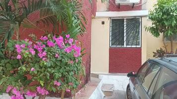 Bagian depan properti