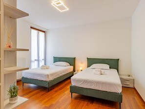 2 habitaciones, cuna de viaje y wifi gratis 