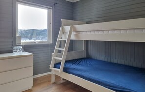 2 Schlafzimmer, Reisekinderbett, kostenloses WLAN