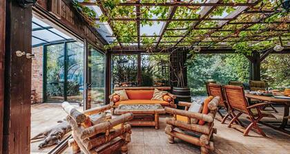 Amazing home in Mechowo with sauna