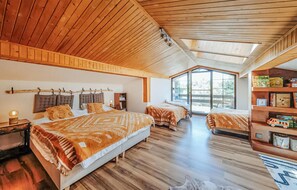 5 bedrooms, free WiFi