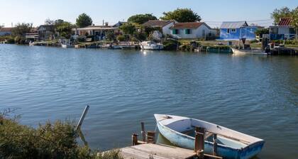 Bel appartement pour 2 personnes avec climatisation, WIFI, TV et terrasse