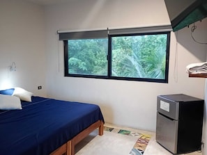 Desk, laptop workspace, free WiFi, bed sheets