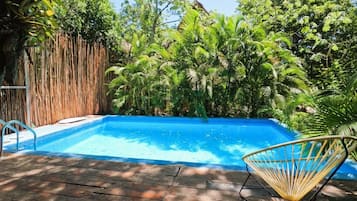 Alberca al aire libre