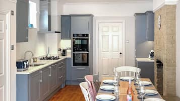 Dishwasher, highchair