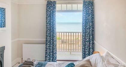 5 bedroom accommodation in Westbrook, near Margate