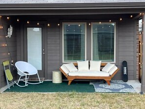 Terrace/patio - Lovely, kid-friendly Spring home (Spring)